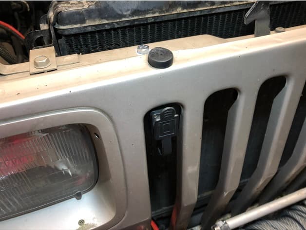 Winch-Controller Socket Bracket