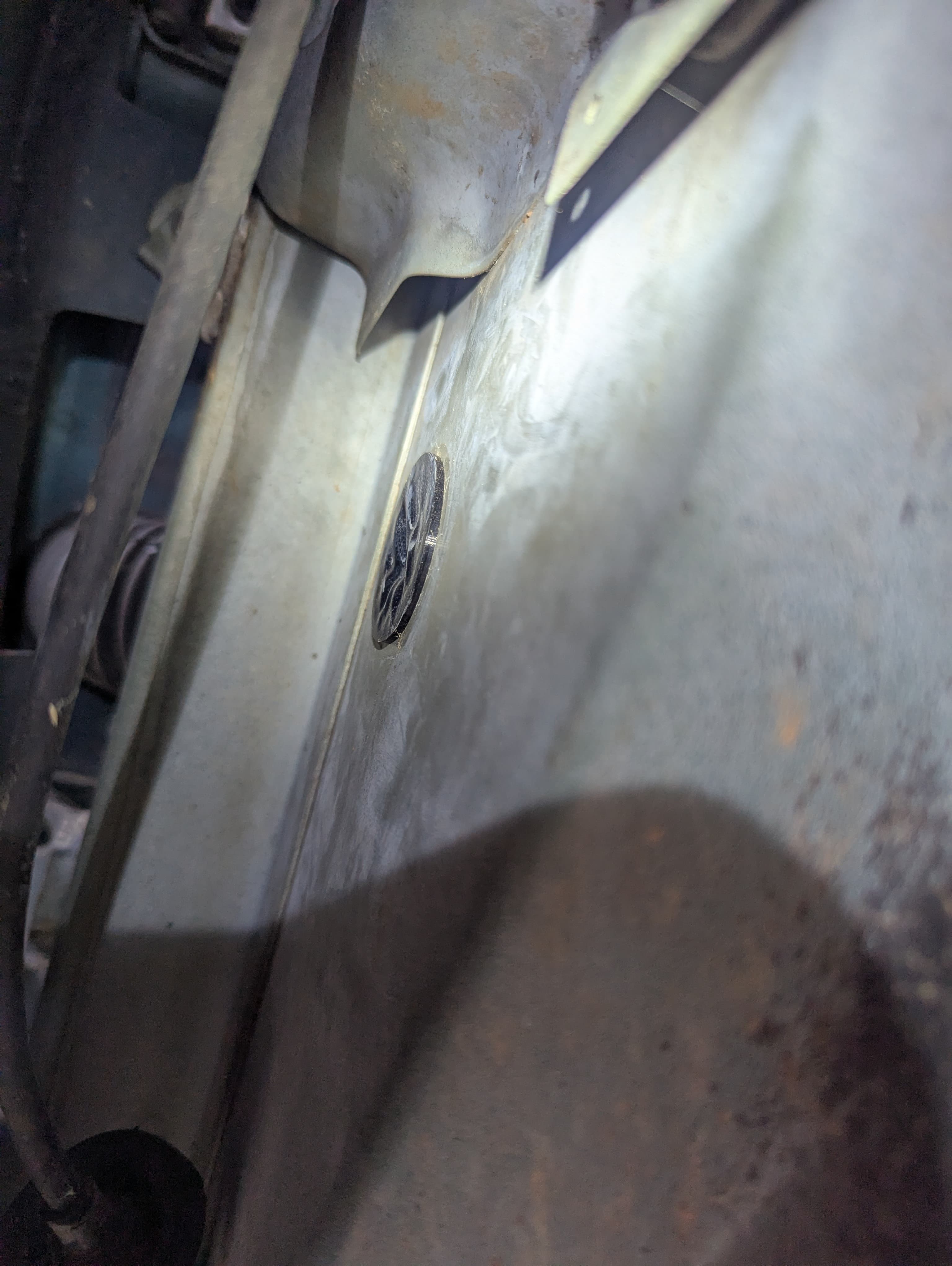 1995 Body Antenna-Pass-Through Plug