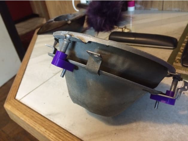 Headlight-Bucket Adjuster